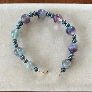 Beaded glass bracelet